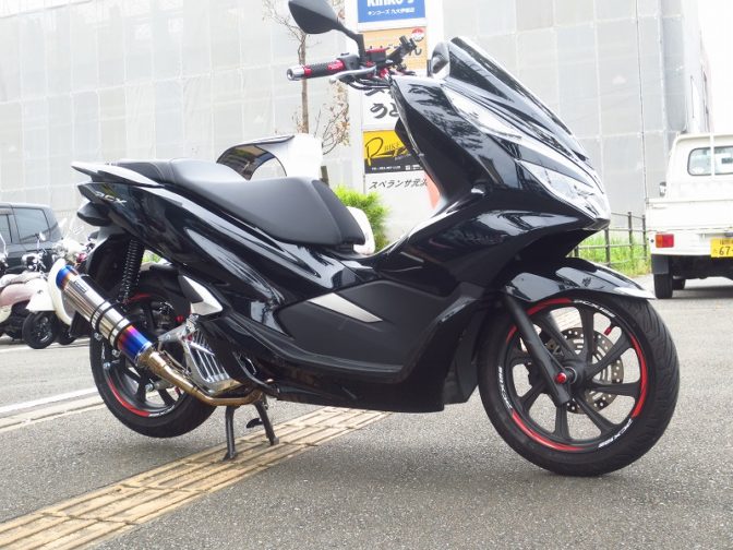 PCX125 ホイールストライプ施工完了！！