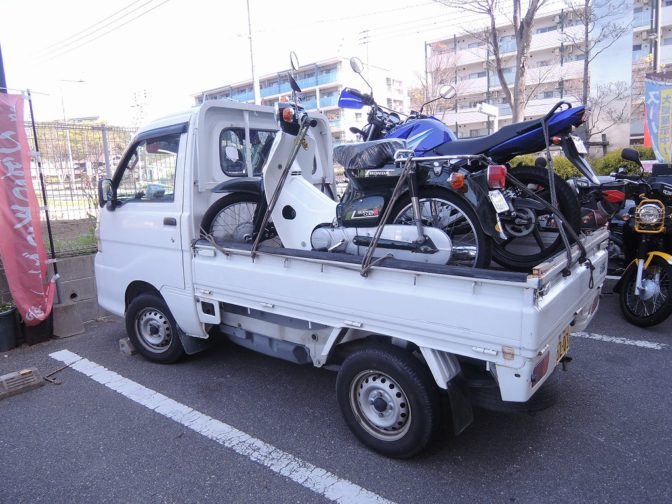 バイク配送！！東へ西へ！！