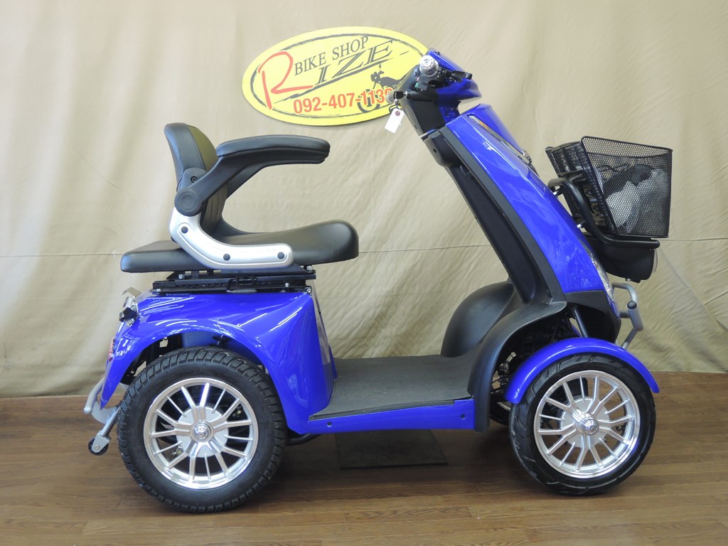 SOLD OUT！！【新車】運転免許返納前！！電動マイクロモビリティーカー シルド 青 | バイクショップRIZE[ライズ] 福岡市西区  九大伊都キャンパス向かって左