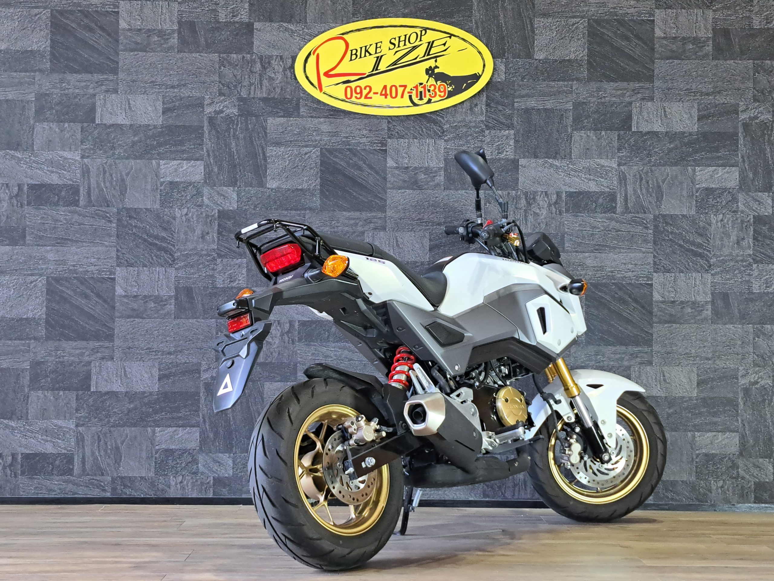 ホンダ グロム125-2型 パールホワイト！2630Km | バイクショップRIZE[ライズ] 福岡市西区 九大伊都キャンパス向かって左