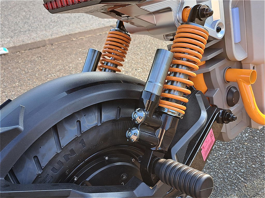 ワイルドだね！！中国製電動スクーター | バイクショップRIZE[ライズ