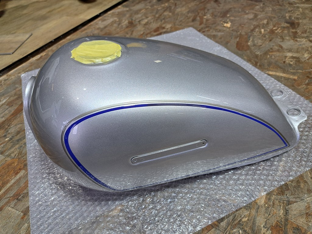 ボルティ gn125 gn250用クロムタンク メッキタンク 鍵付き ボルティ gn125 gn250用クロムタンク メッキタンク 鍵付き 【公式通販】