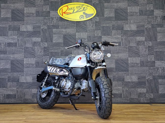 新車！モンキー125 ホワイトタンクのパールカデットグレー入荷！！