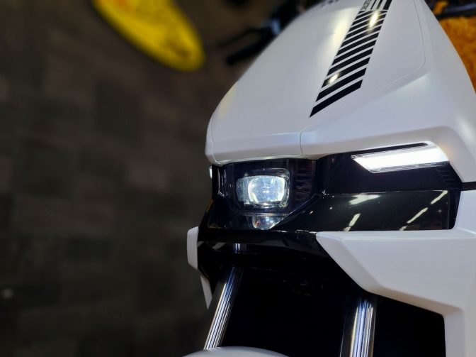 電動レンタル開始！！NIU F400　電動スクーター