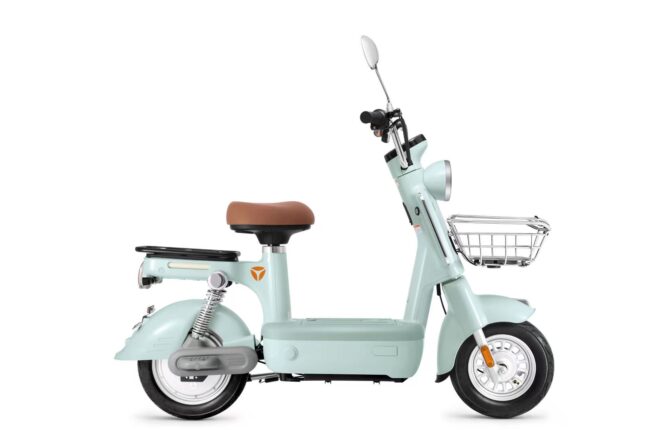 新製品！電動スクーターYADEA　PROTA　