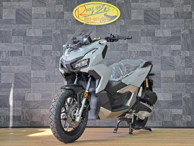 ADV160！パールスモーキーグレー入荷！