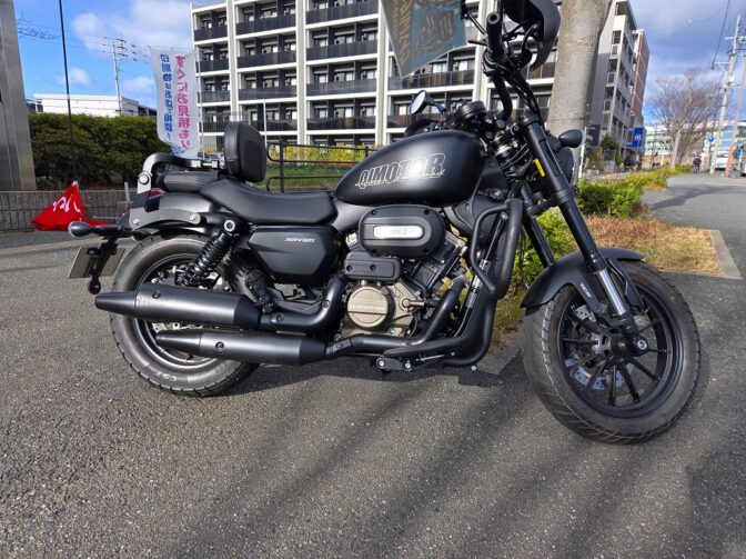 QJMOTER SRV250Aにバックレスト取り付け！！