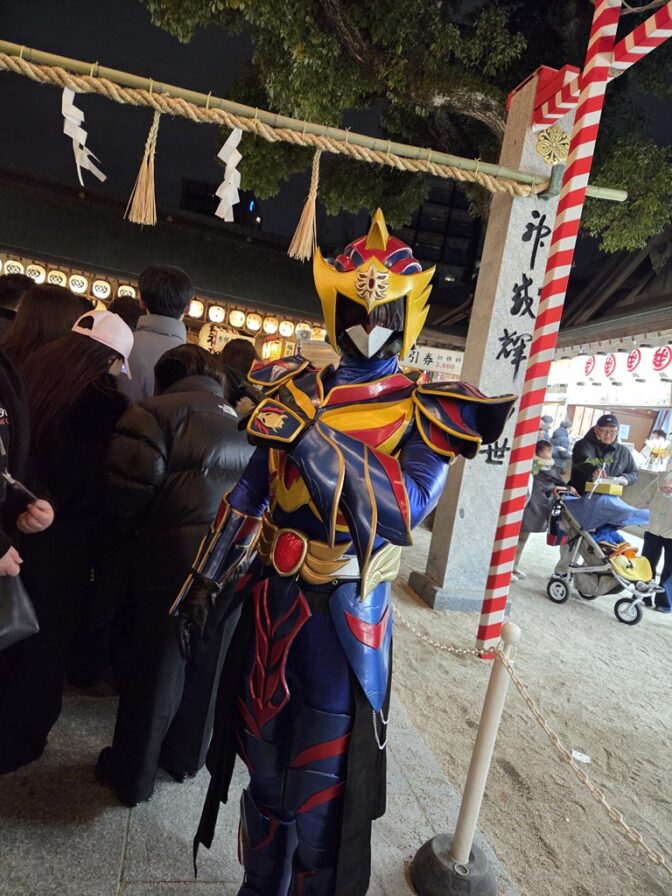 十日恵比須神社でヒーローに遭遇！！縁起がいいね(^^♪
