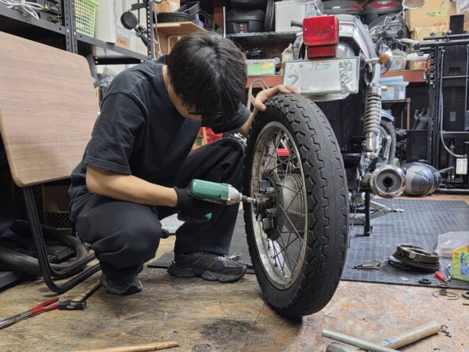 自分で整備するはずだった九大生アルバイトのSR400
